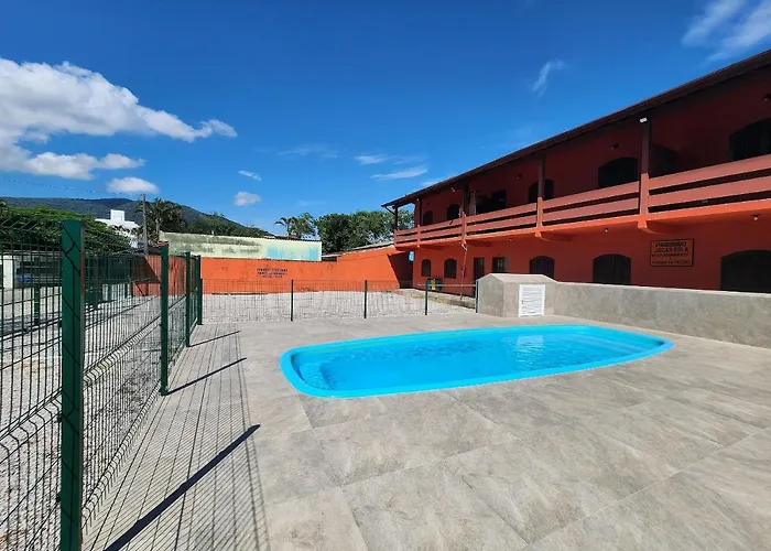 0001.08 - Maranduba - Apto - 2 Dormitorio - 8 Pessoas - 2 Quadras Do Mar - Piscina - Wi-Fi