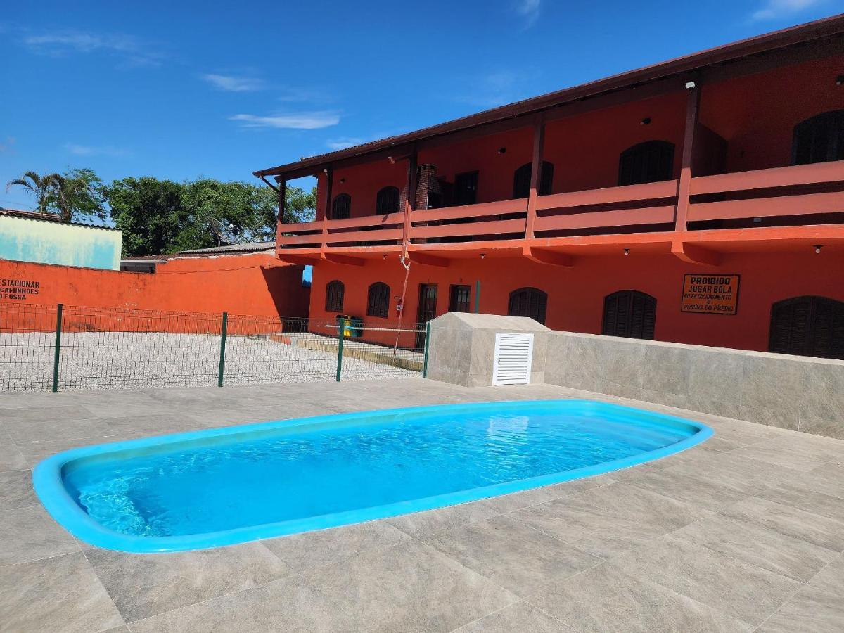 0001.08 - Maranduba - Apto - 2 - 8 Pessoas - 2 Quadras Do Mar - Piscina - Wi-fi Apartment Ubatuba
